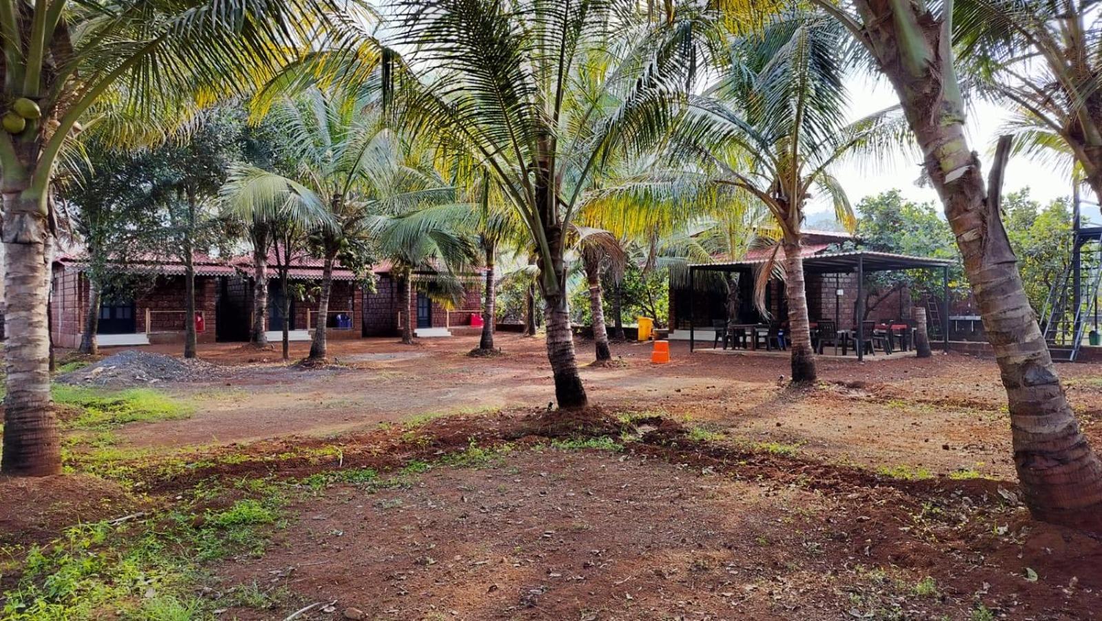 Saka Kadams Home Stay Guhāgar Esterno foto