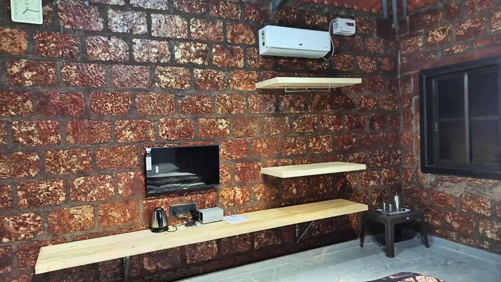 Saka Kadams Home Stay Guhāgar Esterno foto