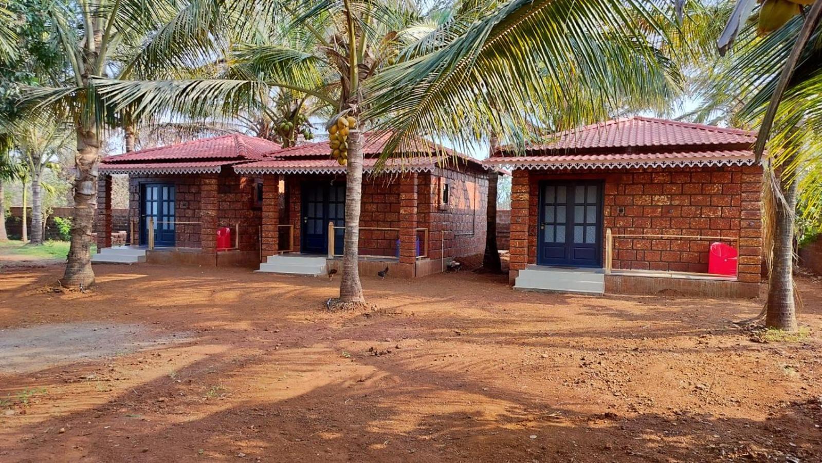 Saka Kadams Home Stay Guhāgar Esterno foto